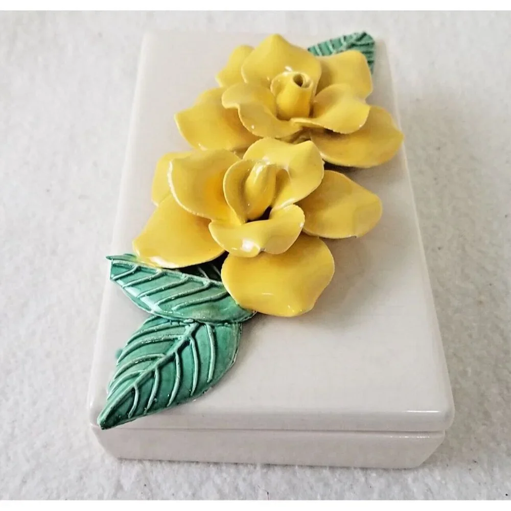 Vintage Porcelain Vanity yellow‎ rose leaf Floral Trinket Jewelry Box Embossed